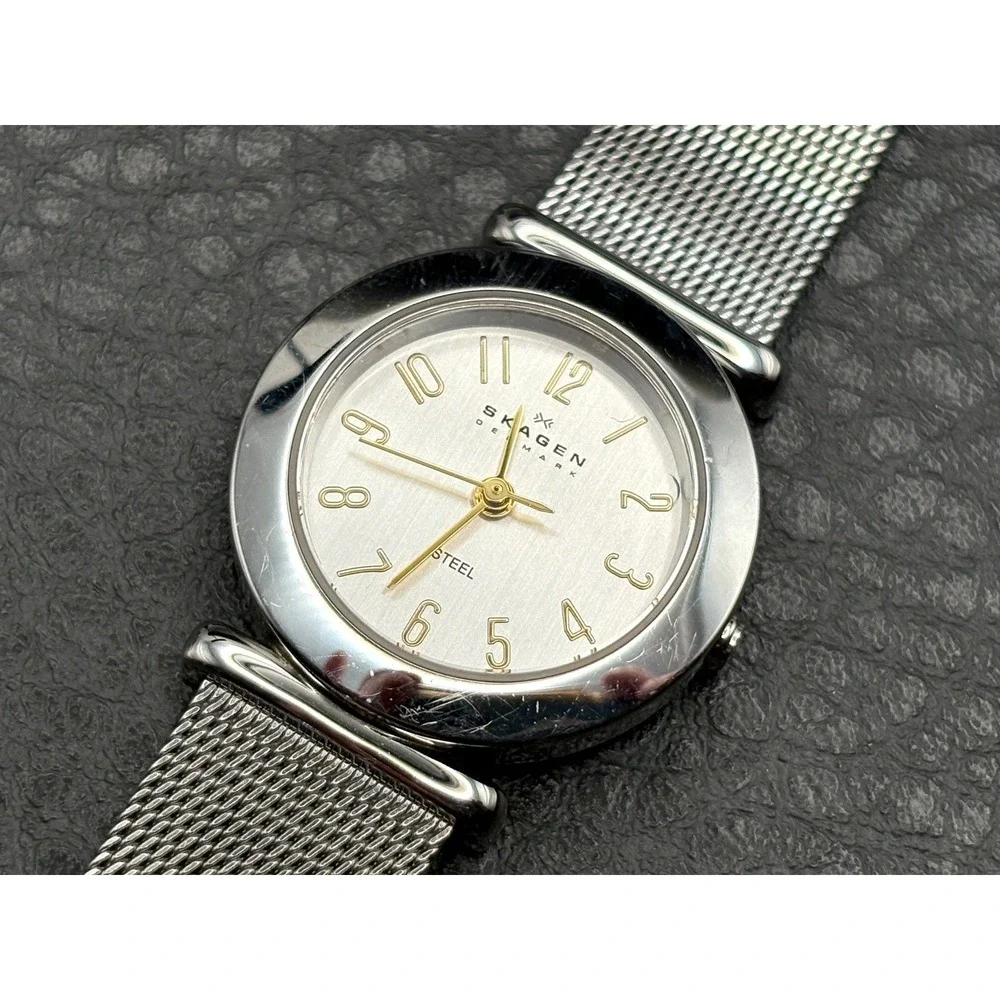 Skagen Silver Tone Stainless Steel Mesh Watch NEEDS BATTERY